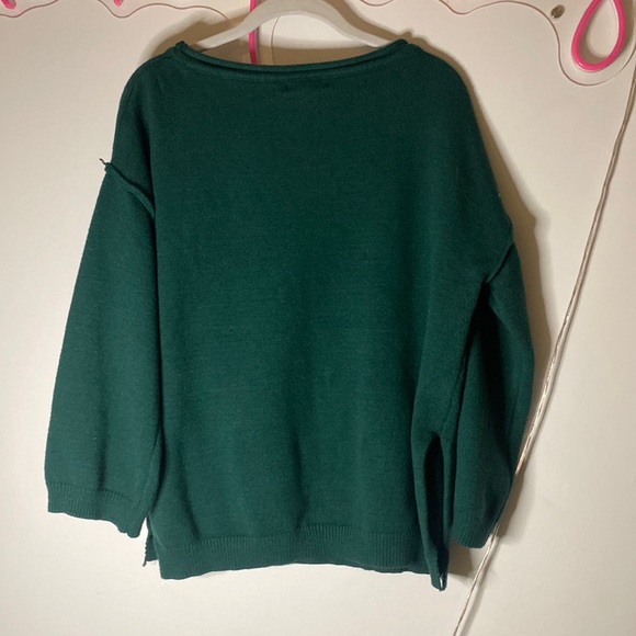 medium emerald green sweater !! - Picture 3 of 3